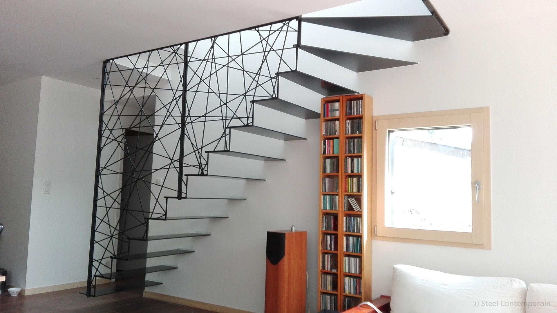 Escalier design suspendu, escalier metal design suspendu, escalier metal suspendu, Savenay, steel contemporain
