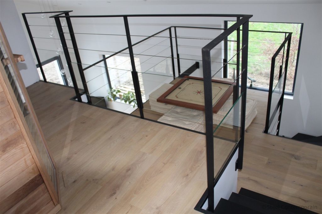 Escalier demi tournant design métallique 2019