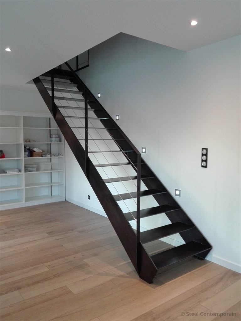 Escalier droit métallique design, Loire-Atlantique