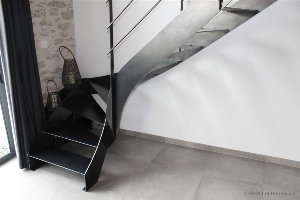 Escalier quart tournant acier design, Loire-Atlantique